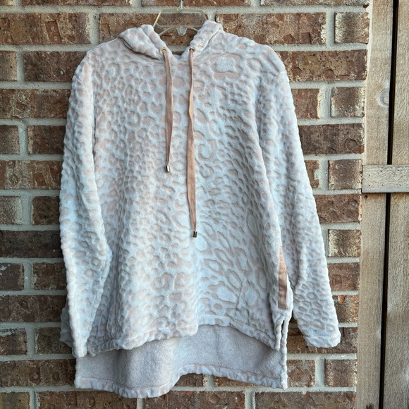 Chico’s pink leopard print hoodie pull on size 2 - Picture 1 of 6